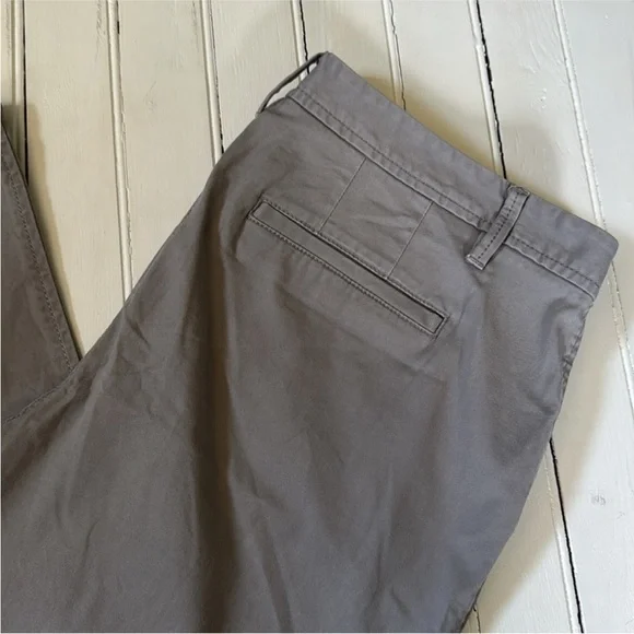 Talbots Relaxed Chino Pants Grey Size 10R - Picture 3 of 7